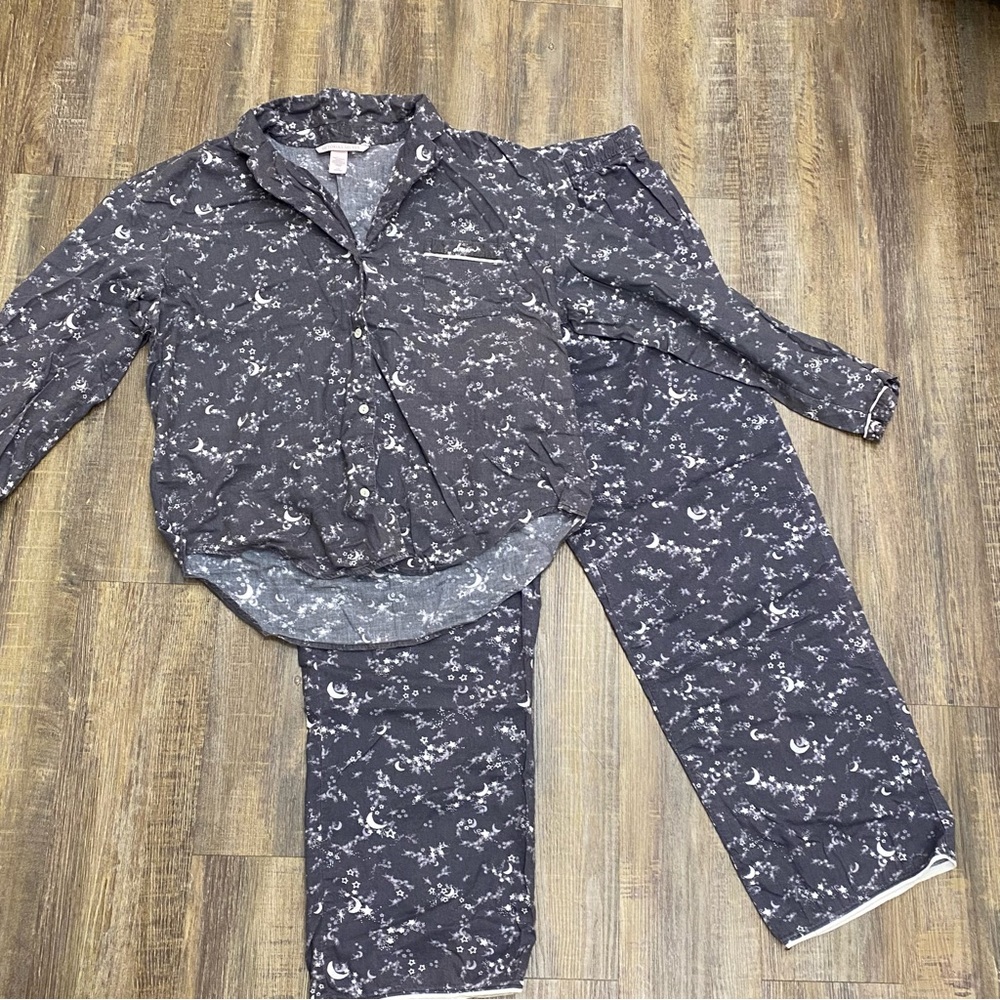 Victoria's Secret Women’s Pajama Set in Dark Gray Floral Moon Stars Celestial
